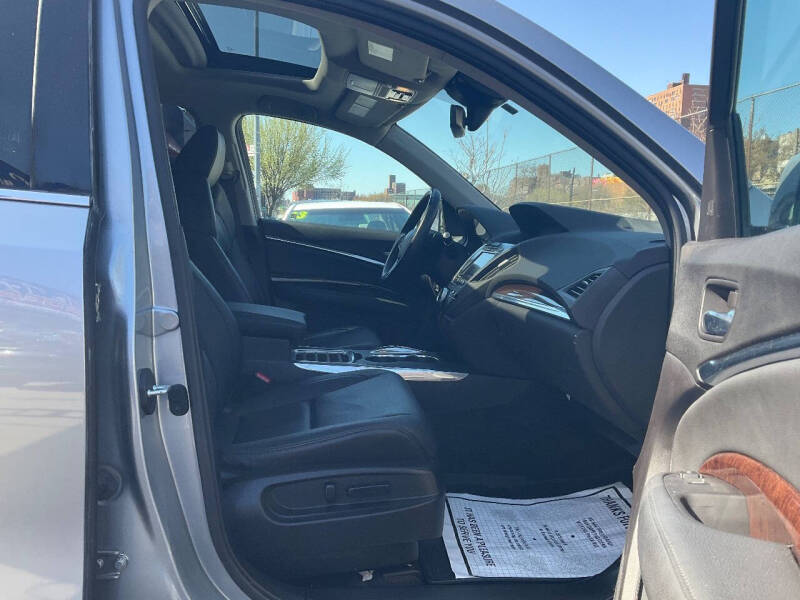 
								Acura MDX SH-AWD 2017 con tecnología full									