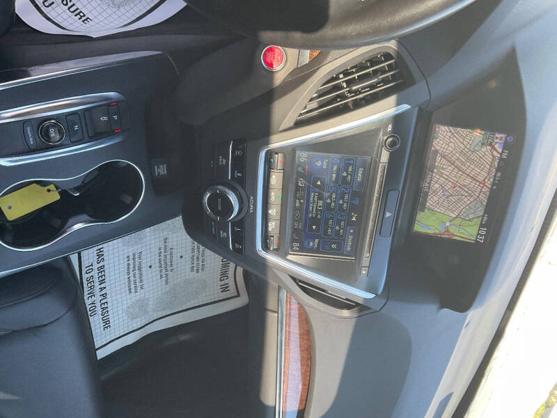 
								Acura MDX SH-AWD 2017 con tecnología full									