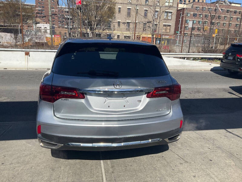 
								Acura MDX SH-AWD 2017 con tecnología full									