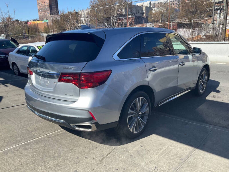 
								Acura MDX SH-AWD 2017 con tecnología full									