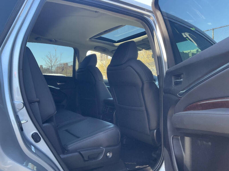 
								Acura MDX SH-AWD 2017 con tecnología full									