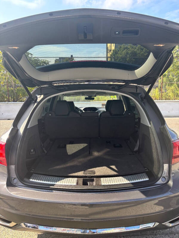 
								2018 Acura MDX SH-AWD full									