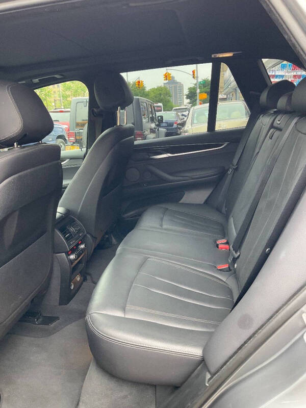 
								BMW X5 xDrive35i 2018 full									