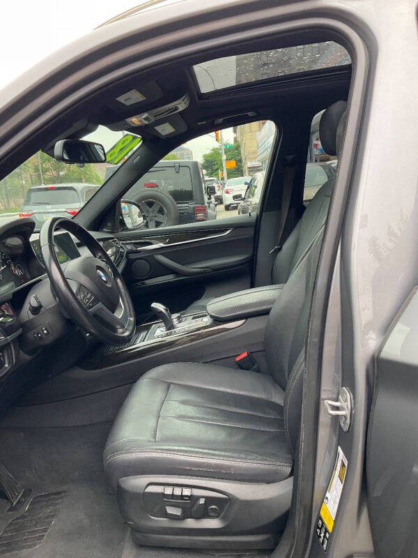 
								BMW X5 xDrive35i 2018 full									