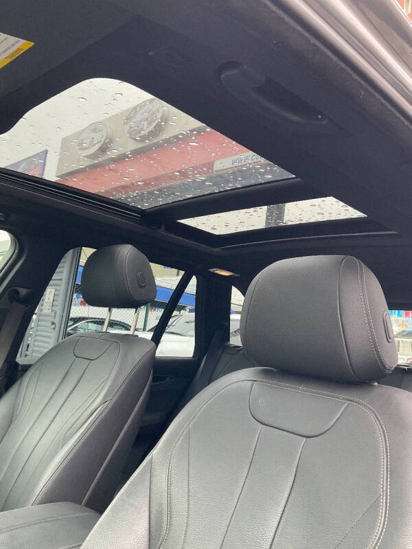 
								BMW X5 xDrive35i 2018 full									