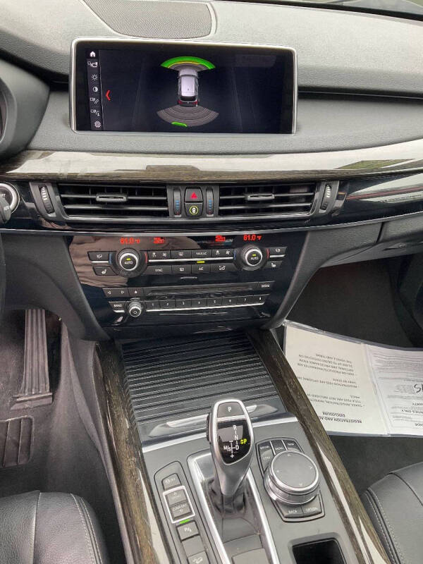 
								BMW X5 xDrive35i 2018 full									
