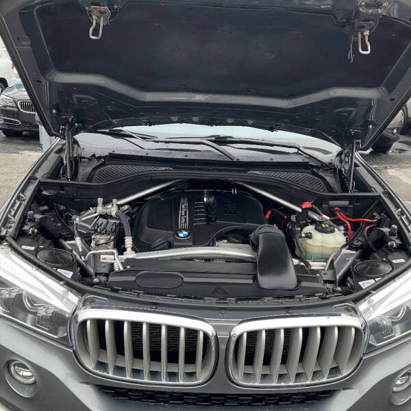 
								BMW X5 xDrive35i 2018 full									
