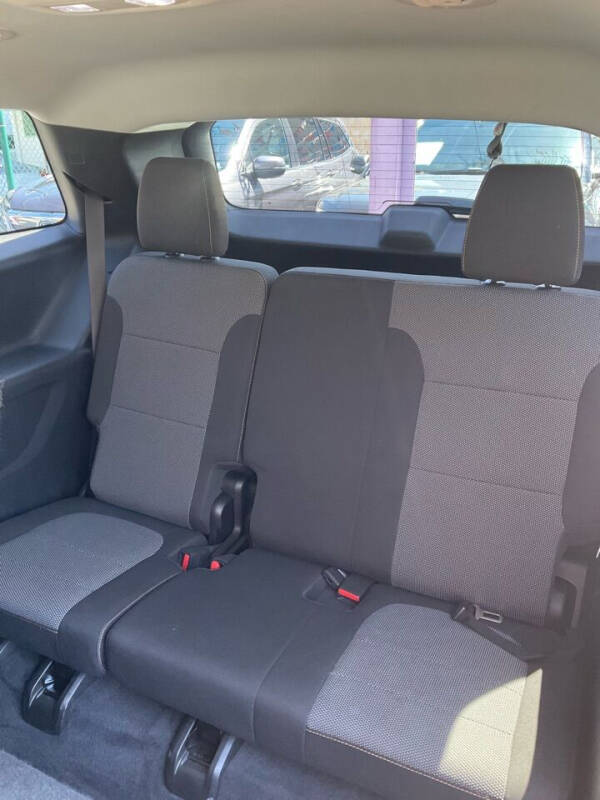 
								Chevrolet Traverse LS 2021 full									