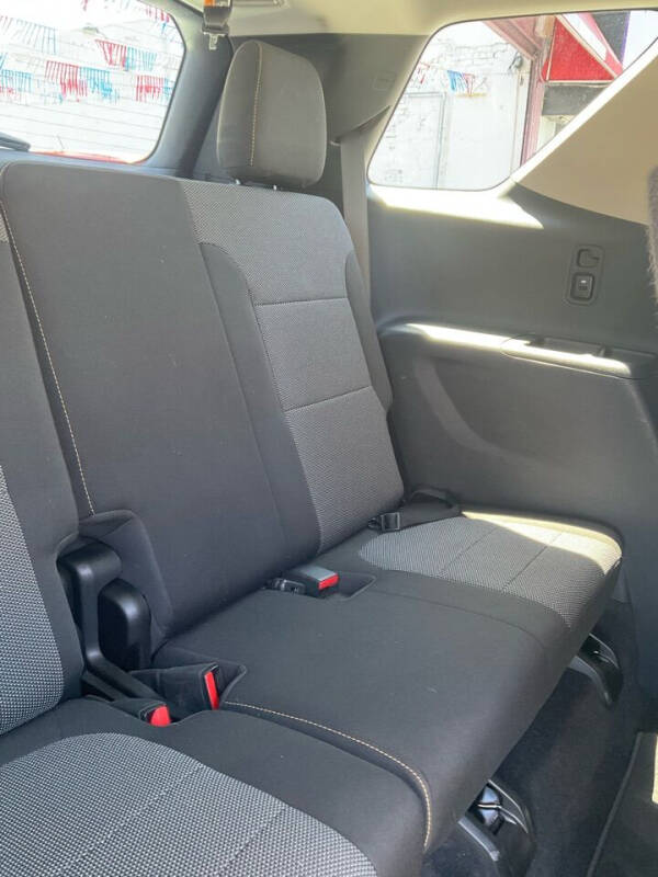 
								Chevrolet Traverse LS 2021 full									