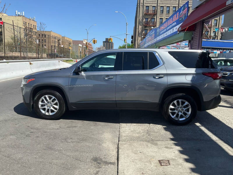 
								Chevrolet Traverse LS 2021 full									