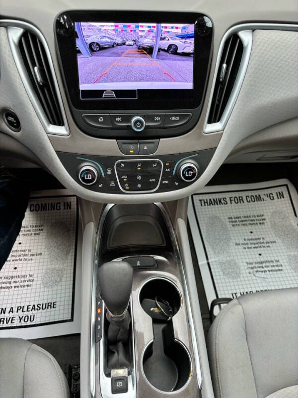 
								Chevrolet Malibú LT 2023 full									