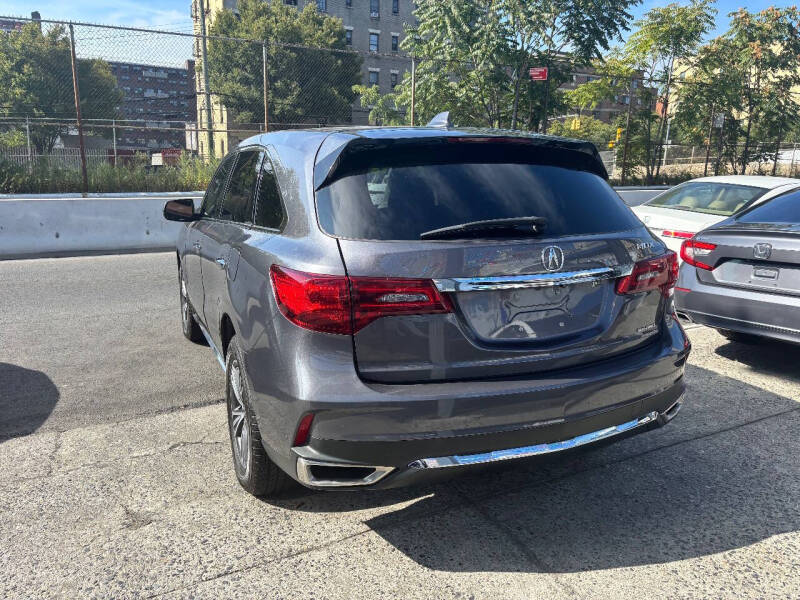 
								2018 Acura MDX SH-AWD full									