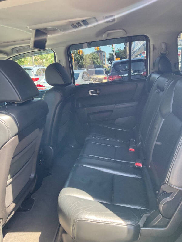 
								2011 Honda Pilot Touring full									