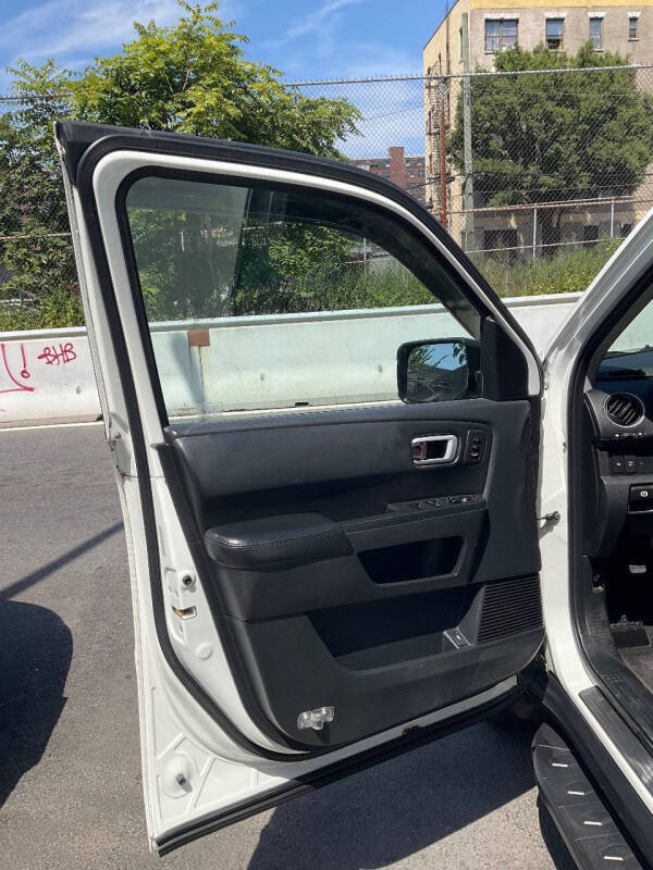 
								2011 Honda Pilot Touring full									