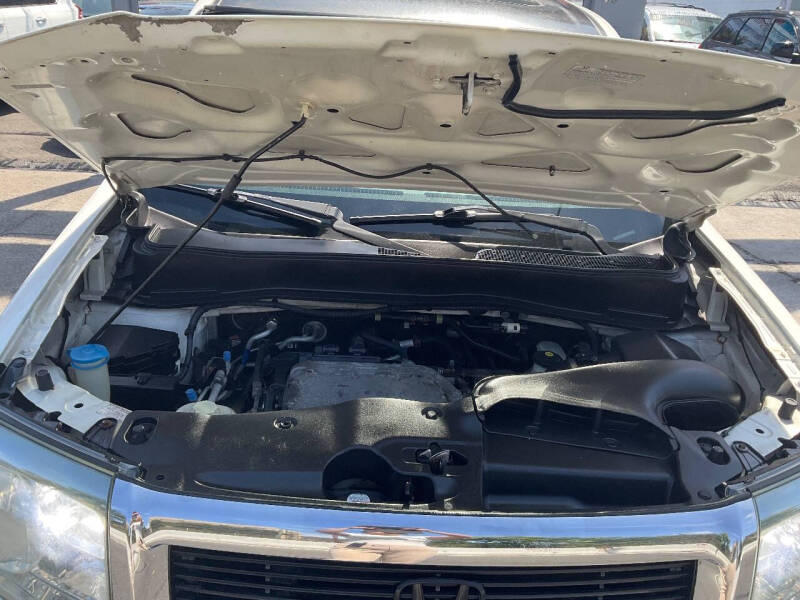 
								2011 Honda Pilot Touring full									