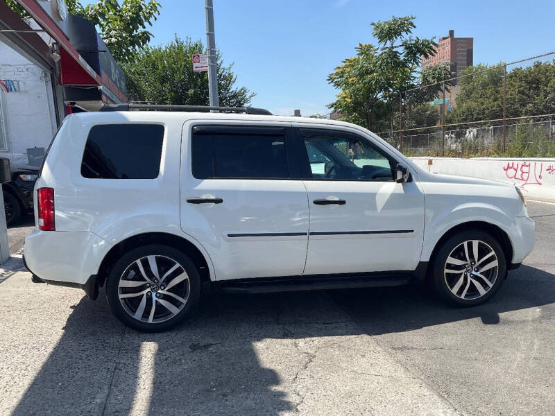 
								2011 Honda Pilot Touring full									