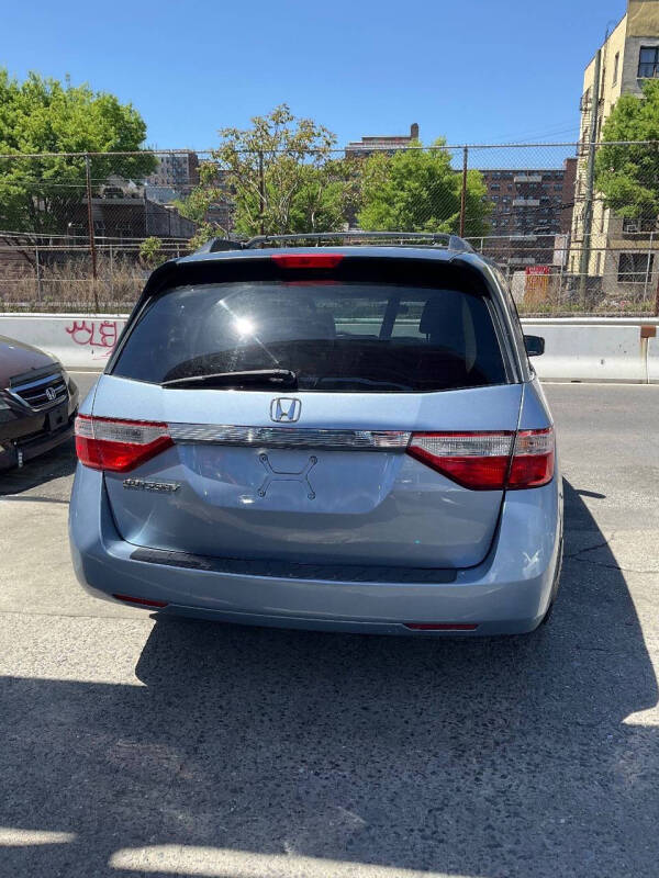 
								2012 Honda Odyssey EX full									