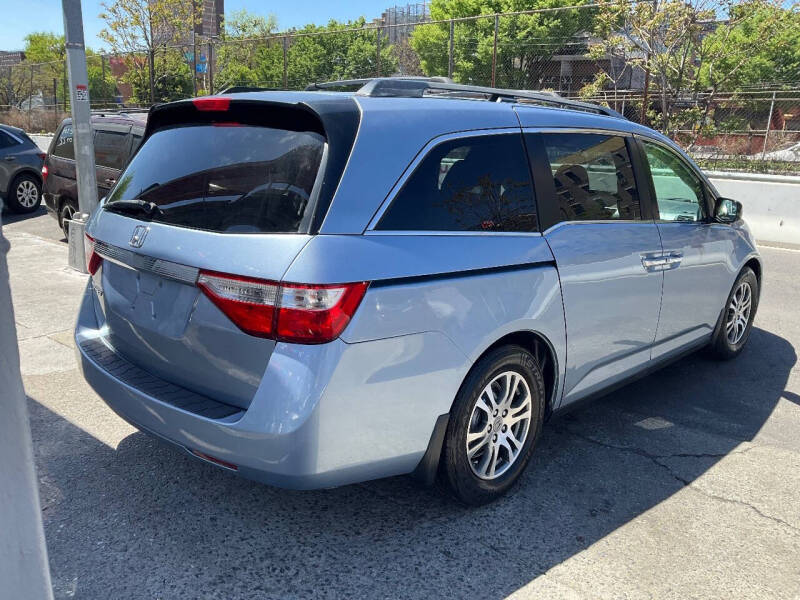 
								2012 Honda Odyssey EX full									