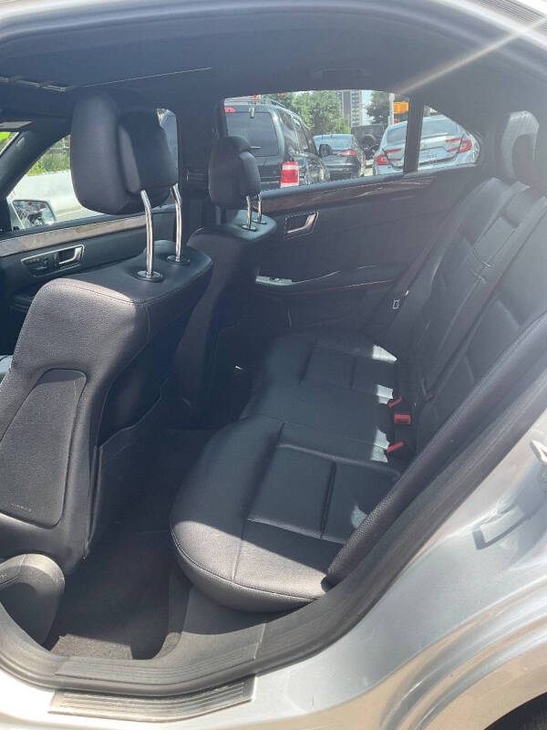 
								2013 Mercedes-Benz E-Class E 350 Luxury 4MATIC full									