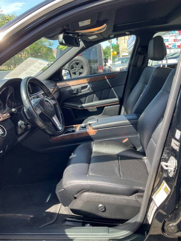 
								2013 Mercedes-Benz E-Class E 350 Luxury 4MATIC full									