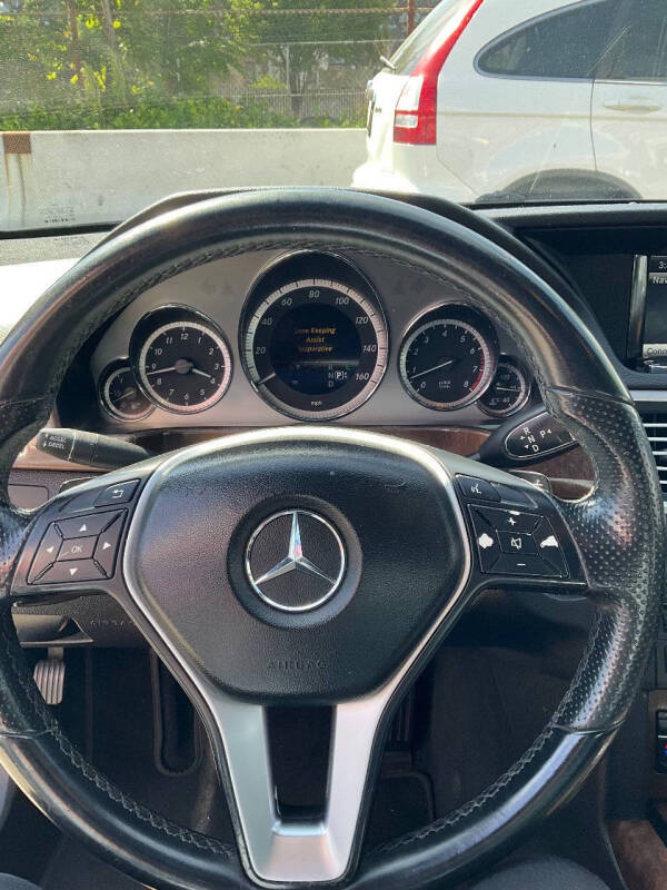 
								2013 Mercedes-Benz E-Class E 350 Luxury 4MATIC full									