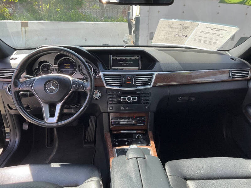 
								2013 Mercedes-Benz E-Class E 350 Luxury 4MATIC full									