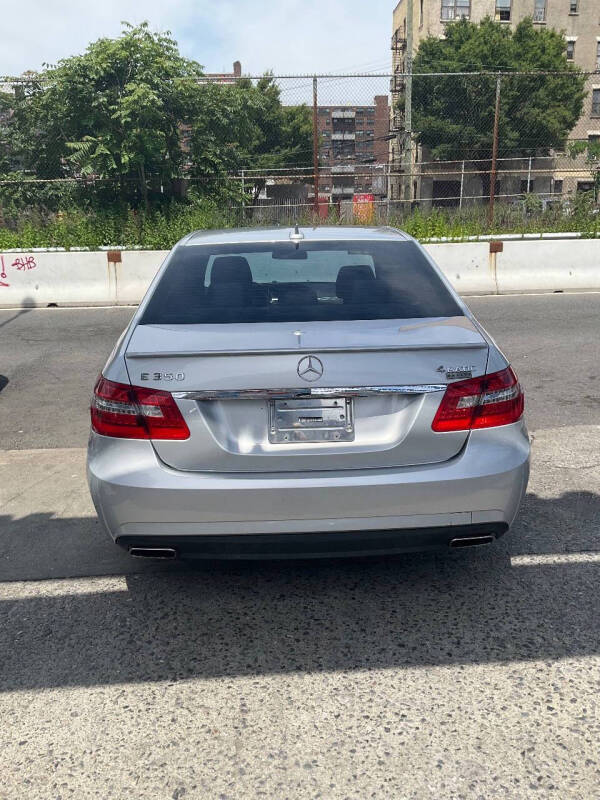 
								2013 Mercedes-Benz E-Class E 350 Luxury 4MATIC full									