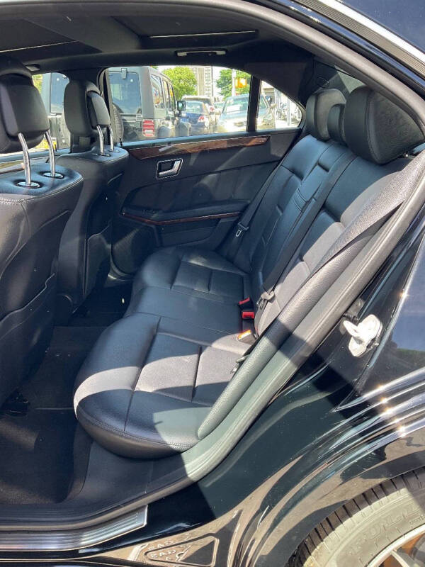 
								2013 Mercedes-Benz E-Class E 350 Luxury 4MATIC full									