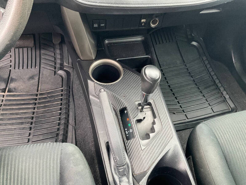 
								2014 Toyota RAV4 LE full									