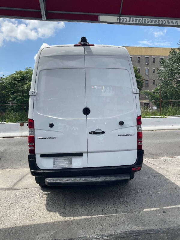 
								2015 Mercedes-Benz Sprinter full									