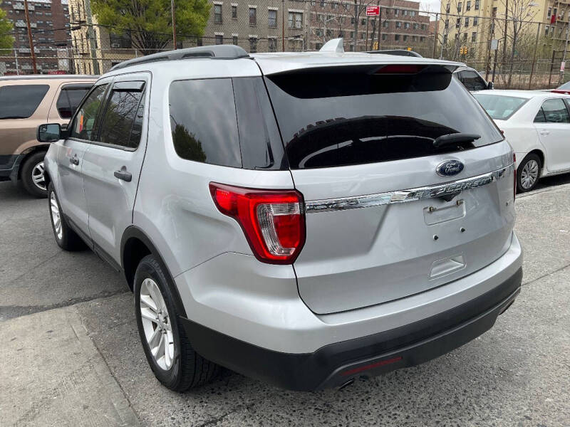 
								2016 Ford Explorer full									