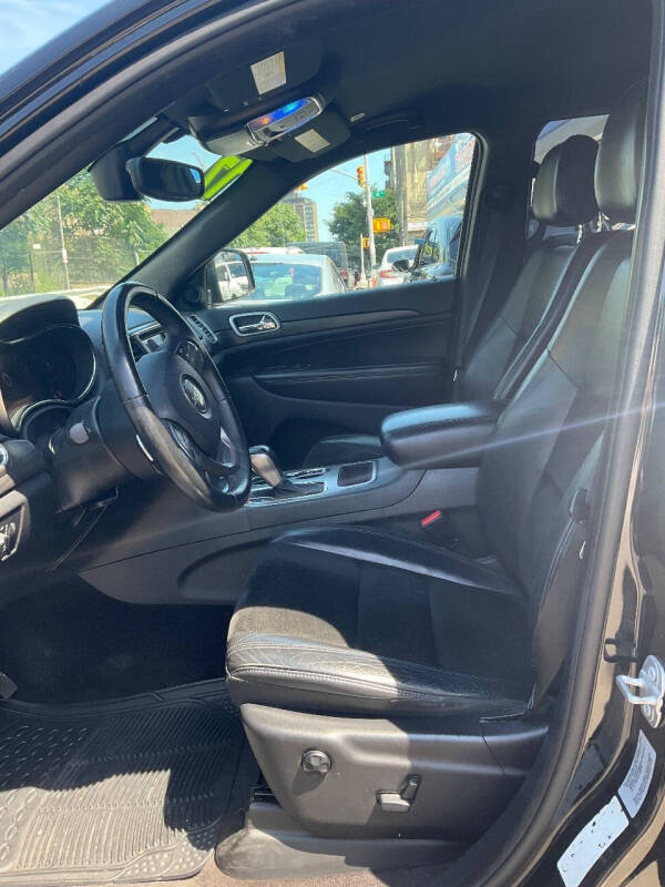 
								2017 Jeep Grand Cherokee Laredo full									