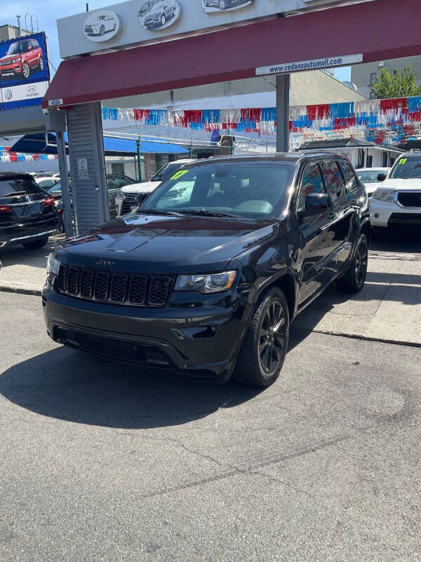 
								2017 Jeep Grand Cherokee Laredo full									