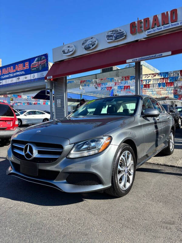 
								2017 Mercedes-Benz C-Class C 300 Luxury 4MATIC full									