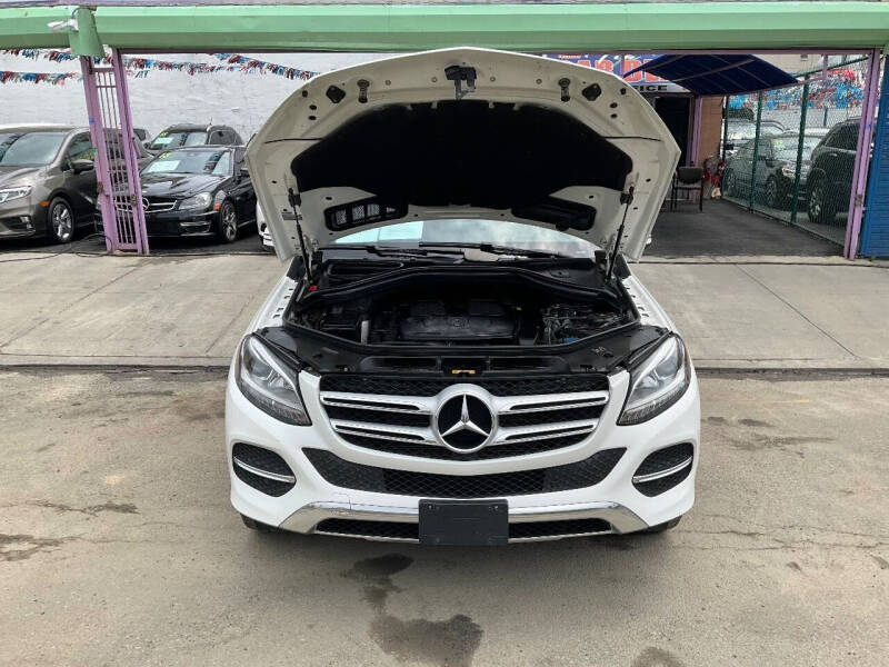 
								2017 Mercedes-Benz GLE GLE 350 4MATIC full									