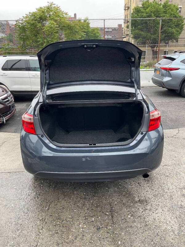 
								2017 Toyota Corolla L full									