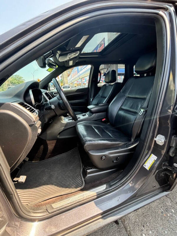 
								2018 Jeep Grand Cherokee Limited full									