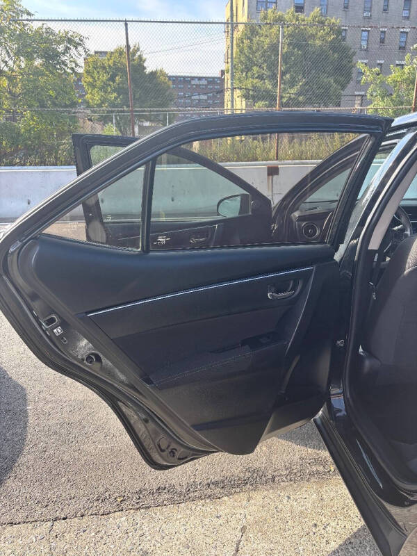 
								2018 Toyota Corolla L full									