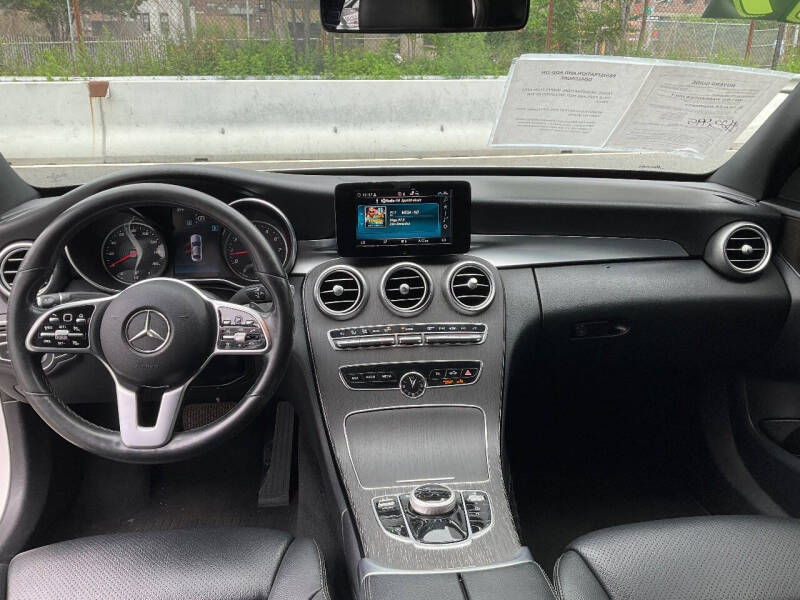 
								2019 Mercedes-Benz C-Class C 300 4MATIC full									