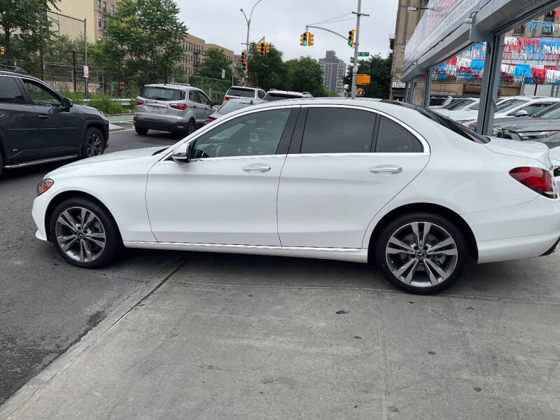 
								2019 Mercedes-Benz C-Class C 300 4MATIC full									