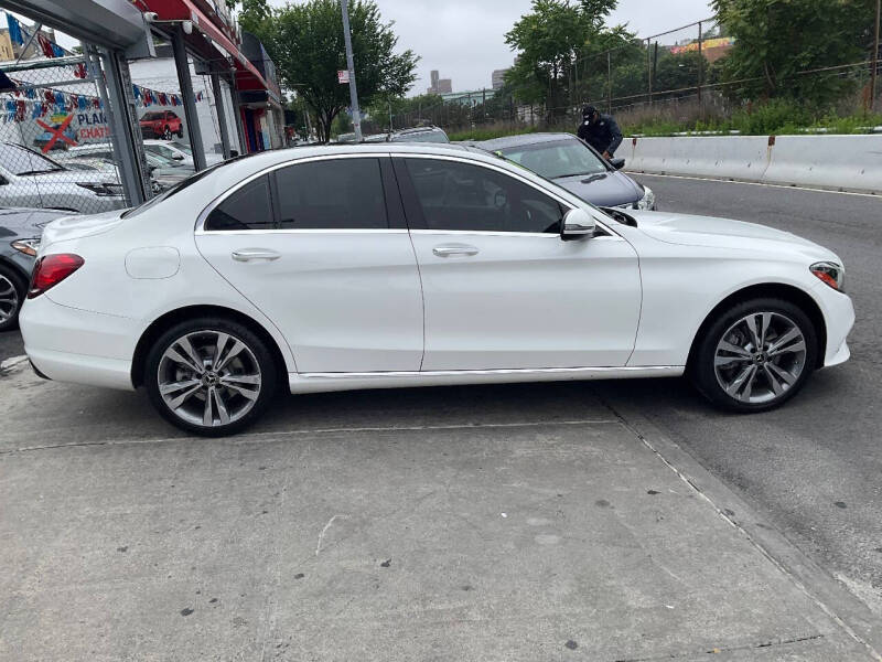 
								2019 Mercedes-Benz C-Class C 300 4MATIC full									