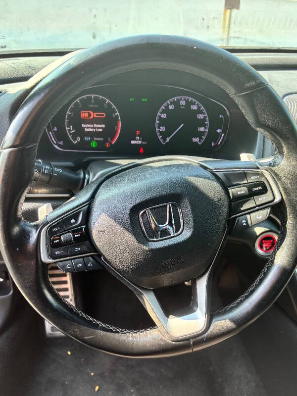 
								2020 Honda Accord Sport full									