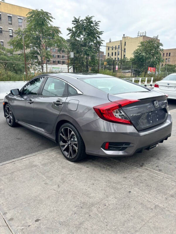 
								2020 Honda Civic Sport full									