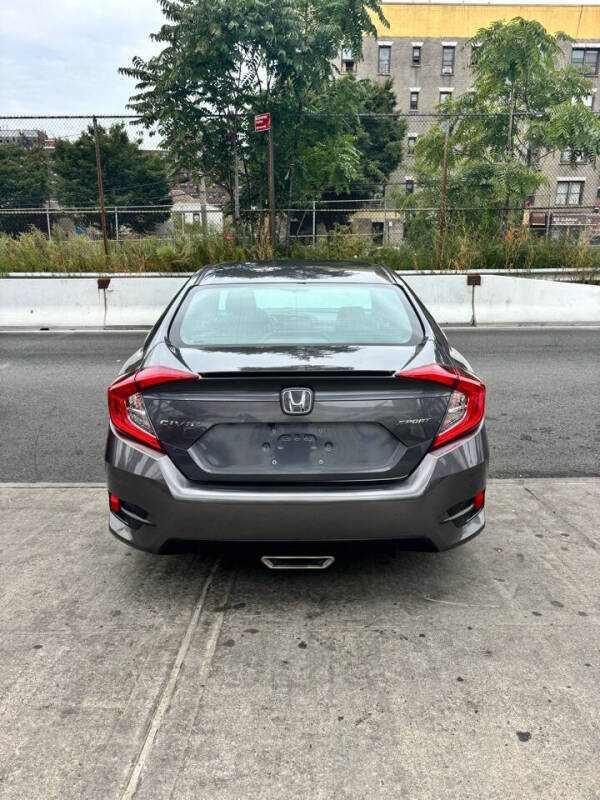 
								2020 Honda Civic Sport full									