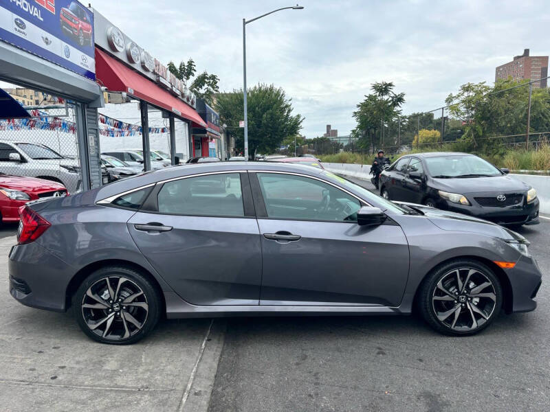 
								2020 Honda Civic Sport full									