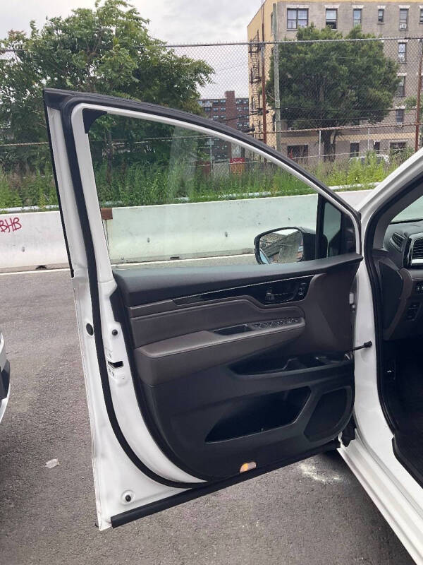 
								2020 Honda Odyssey Elite full									