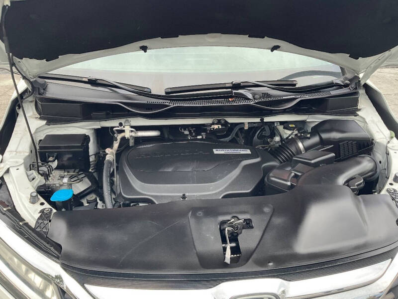 
								2020 Honda Odyssey Elite full									