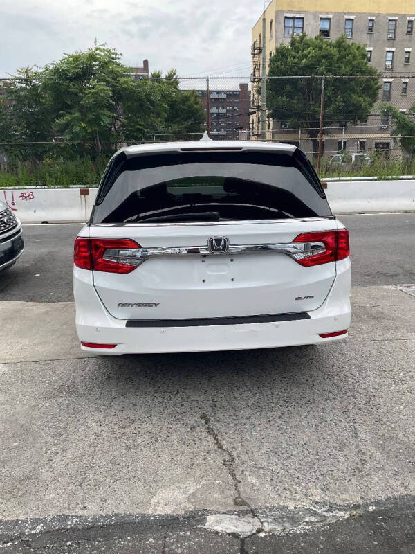 
								2020 Honda Odyssey Elite full									