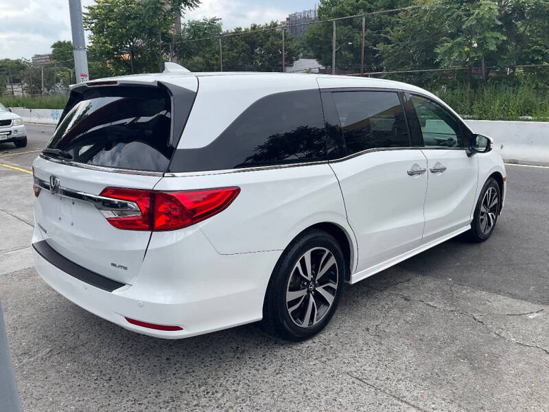 
								2020 Honda Odyssey Elite full									