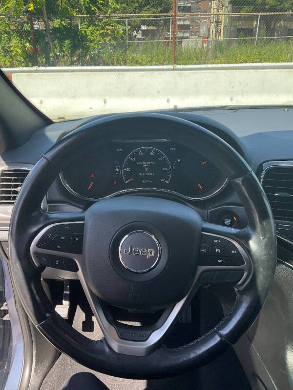 
								2020 Jeep Grand Cherokee Limited full									